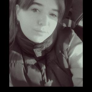 Девушки в Поронайске: Ксения, 22 - ищет парня из Поронайска