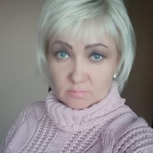 Девушки в Канске: Ольга, 44 - ищет парня из Канска