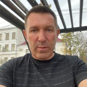 Парни в Ессентуках: Игорь, 53 - ищет девушку из Ессентуков