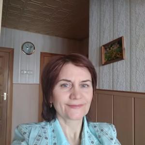 Девушки в Омске: Зоя Одушкина, 63 - ищет парня из Омска