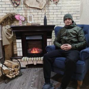 Парни в Томске: Виталий, 33 - ищет девушку из Томска