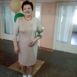 Девушки в Волгограде: Лариса, 60 - ищет парня из Волгограда