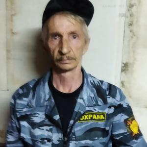 Парни в Вологде: Павел, 63 - ищет девушку из Вологды