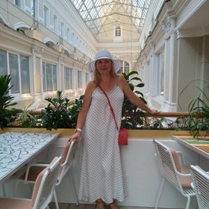 Девушки в Тольятти: Наташа, 50 - ищет парня из Тольятти