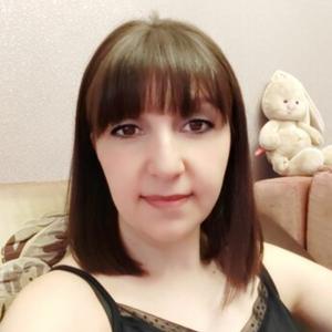Девушки в Кисловодске: Элина, 37 - ищет парня из Кисловодска