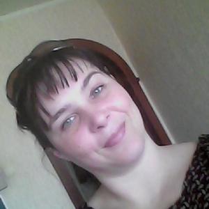 Девушки в Челябинске: Алëна, 42 - ищет парня из Челябинска