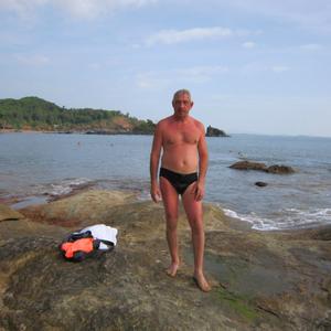 Александр Корнеев, 68 лет, Тюмень