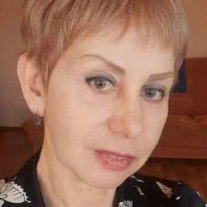 Девушки в Кемерово: Лариса Викторовна, 61 - ищет парня из Кемерово