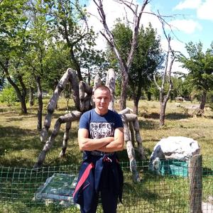 Парни в Верхнеуральске: Рамиль, 39 - ищет девушку из Верхнеуральска