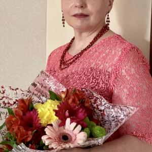 Девушки в Новокузнецке: Ирина, 56 - ищет парня из Новокузнецка