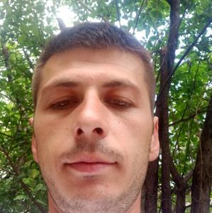 Парни в Геленджике: Виталий, 30 - ищет девушку из Геленджика