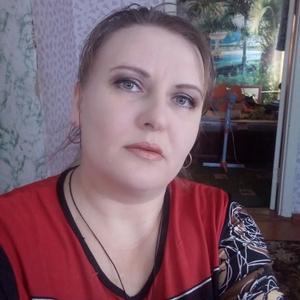 Девушки в Владивостоке: Оксана, 43 - ищет парня из Владивостока