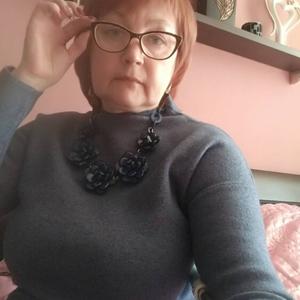 Девушки в Череповце: Ирина, 62 - ищет парня из Череповца