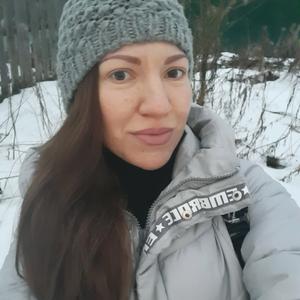 Девушки в Приозерске: Лидия, 40 - ищет парня из Приозерска