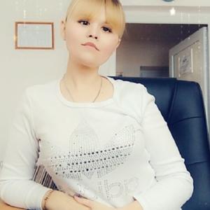 Девушки в Наурская: Алёна, 31 - ищет парня из Наурская