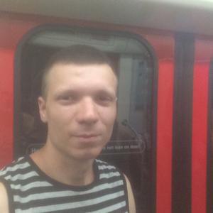 Dmitry, 33 года, Пестово