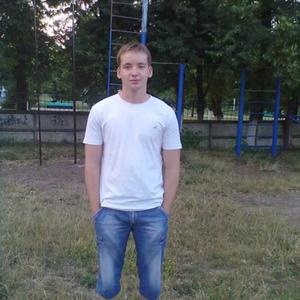Парни в Губкине: Максим, 28 - ищет девушку из Губкина