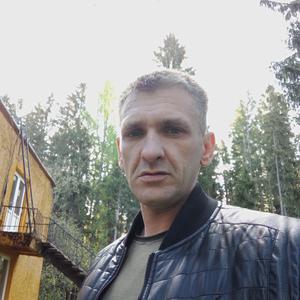 Парни в Смоленске: Илья, 38 - ищет девушку из Смоленска