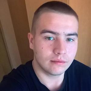 Илья, 27 лет, Ботаюрт