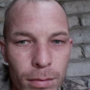 Леонид, 32 года, Киров
