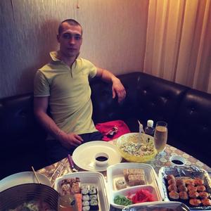 Роман, 27 лет, Санкт-Петербург