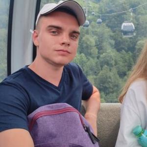 Парни в Вологде: Антон, 28 - ищет девушку из Вологды