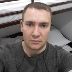 Парни в Омске: Павел, 36 - ищет девушку из Омска
