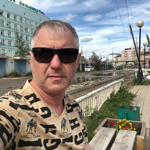 Олег, 53 года, Якутск