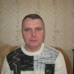 Игорь, 56 лет, Волжский